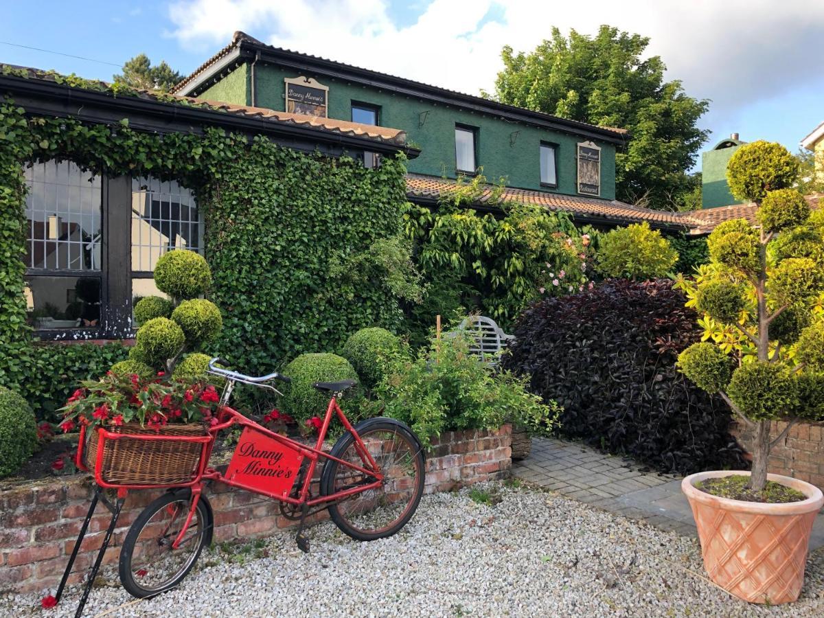 Danny Minnies Country HouseAnnagry エクステリア 写真